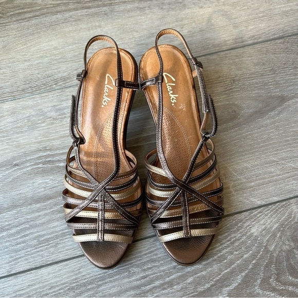 Clarks Metallic Brown  Leather Strappy Sandals - Picture 1 of 14